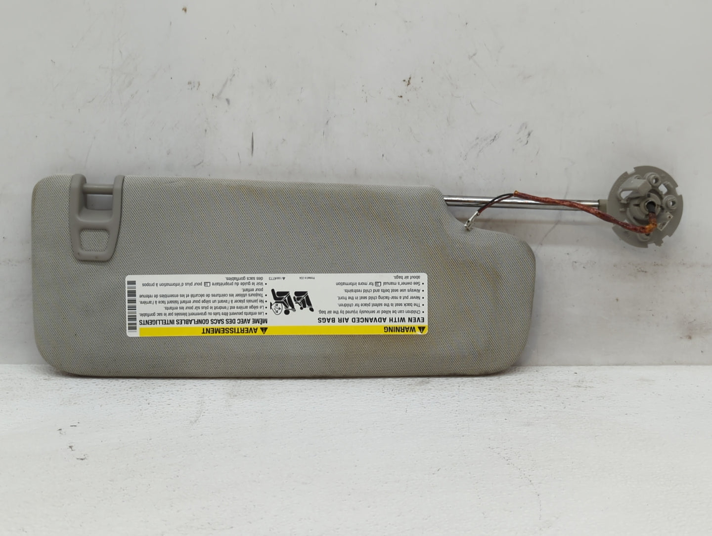 2013-2016 Chevrolet Malibu Sun Visor Shade Replacement Driver Left Mirror Fits Fits 2013 2014 2015 2016 OEM Used Auto Parts 