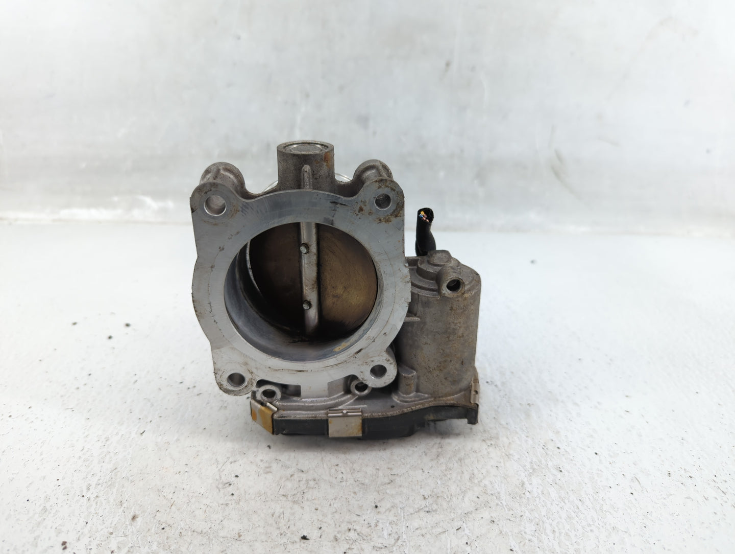 2013-2015 Chevrolet Malibu Throttle Body P/N:12627217DA Fits Fits 2013 2014 2015 2017 2018 2019 2020 OEM Used Auto Parts - O
