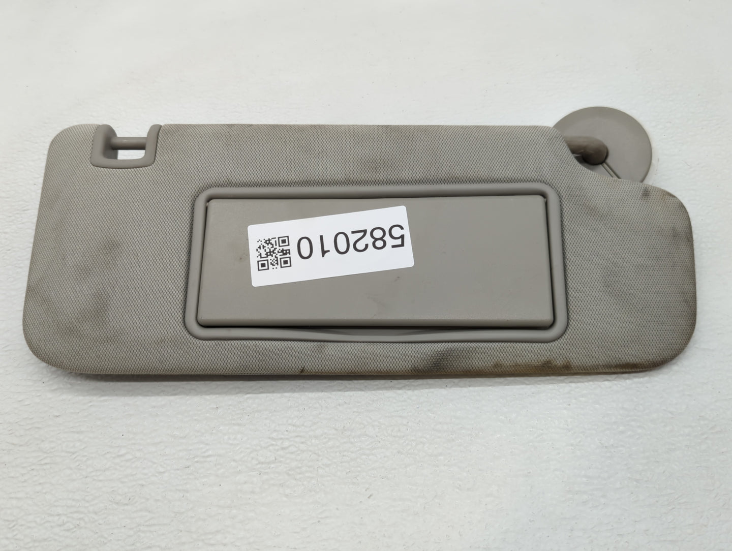 2013-2016 Chevrolet Malibu Sun Visor Shade Replacement Passenger Right Mirror Fits Fits 2013 2014 2015 2016 OEM Used Auto Pa