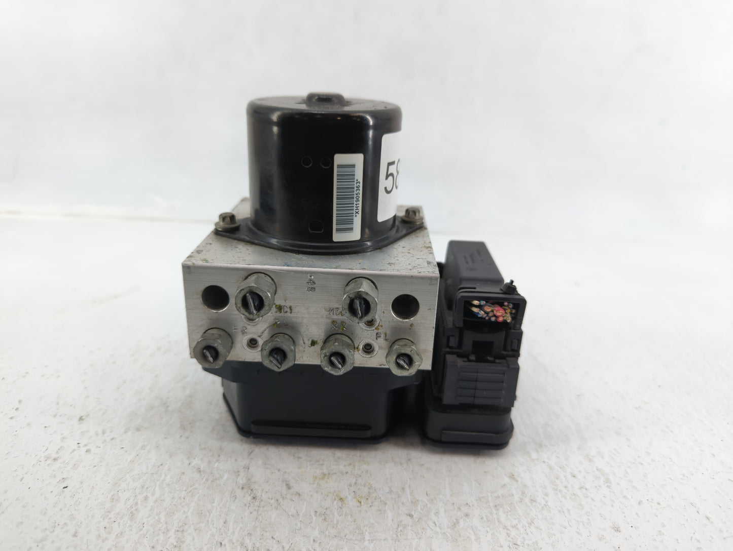 2013-2016 Chevrolet Malibu ABS Pump Control Module Replacement P/N:61589-45100 Fits Fits 2012 2013 2014 2015 2016 OEM Used A