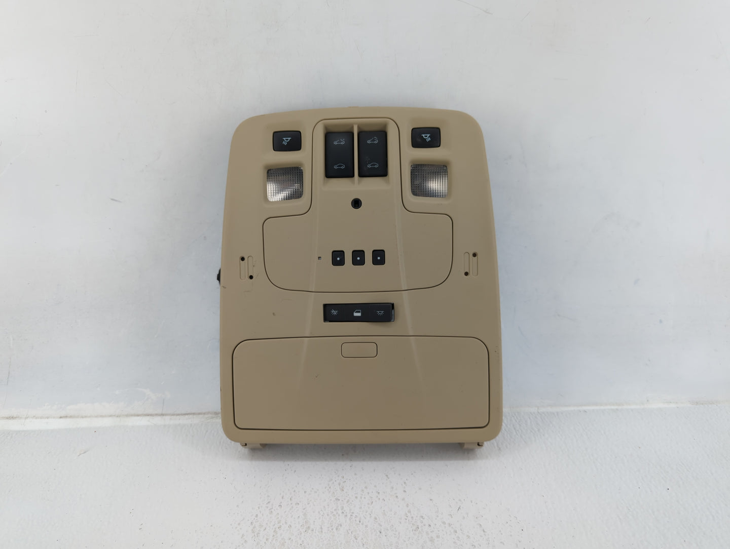 2013-2013 Chevrolet Malibu Overhead Roof Console 585845 - Oemusedautoparts1.com