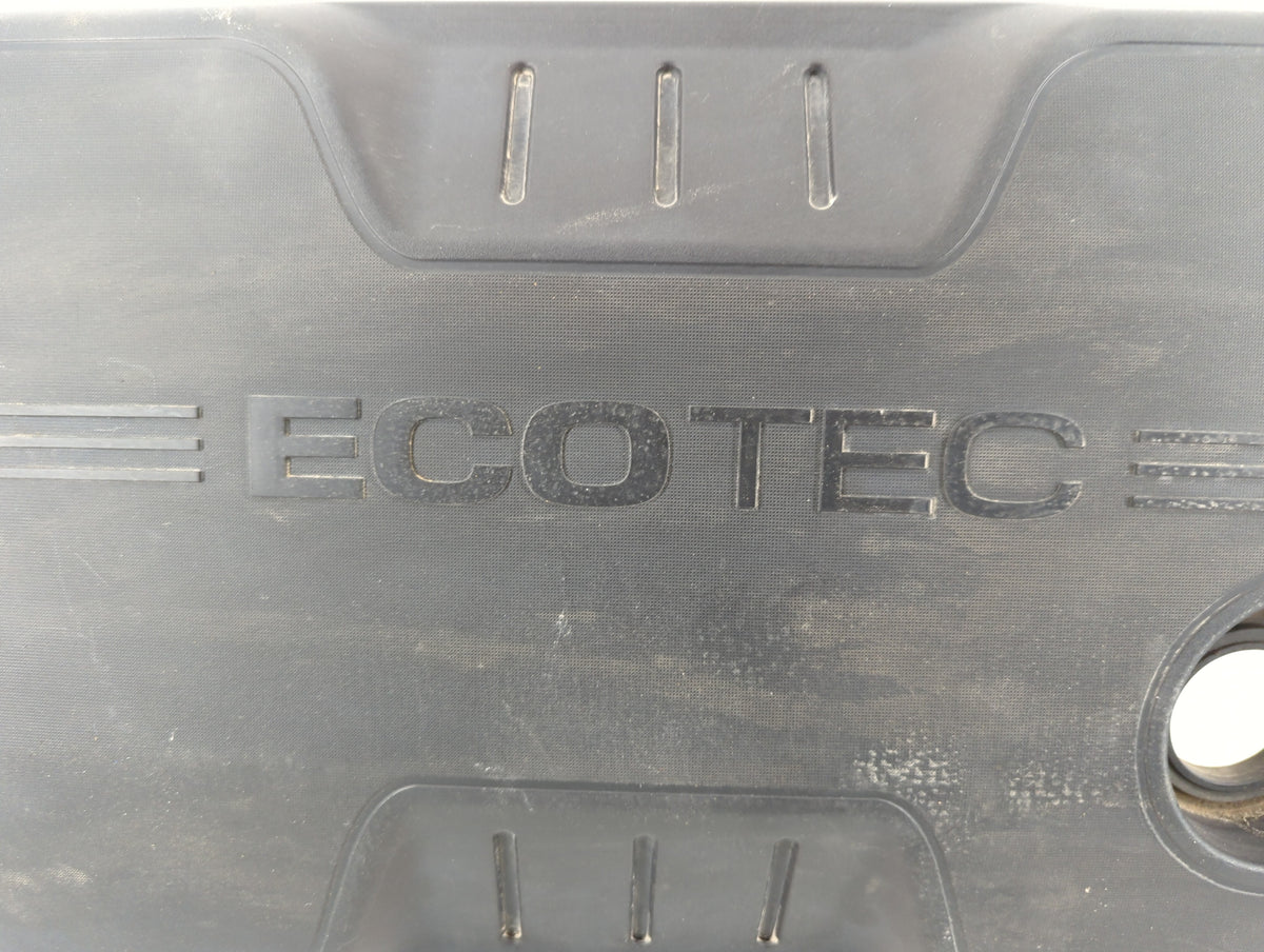 2013 Chevrolet Malibu Engine Cover 585885 - Oemusedautoparts1.com
