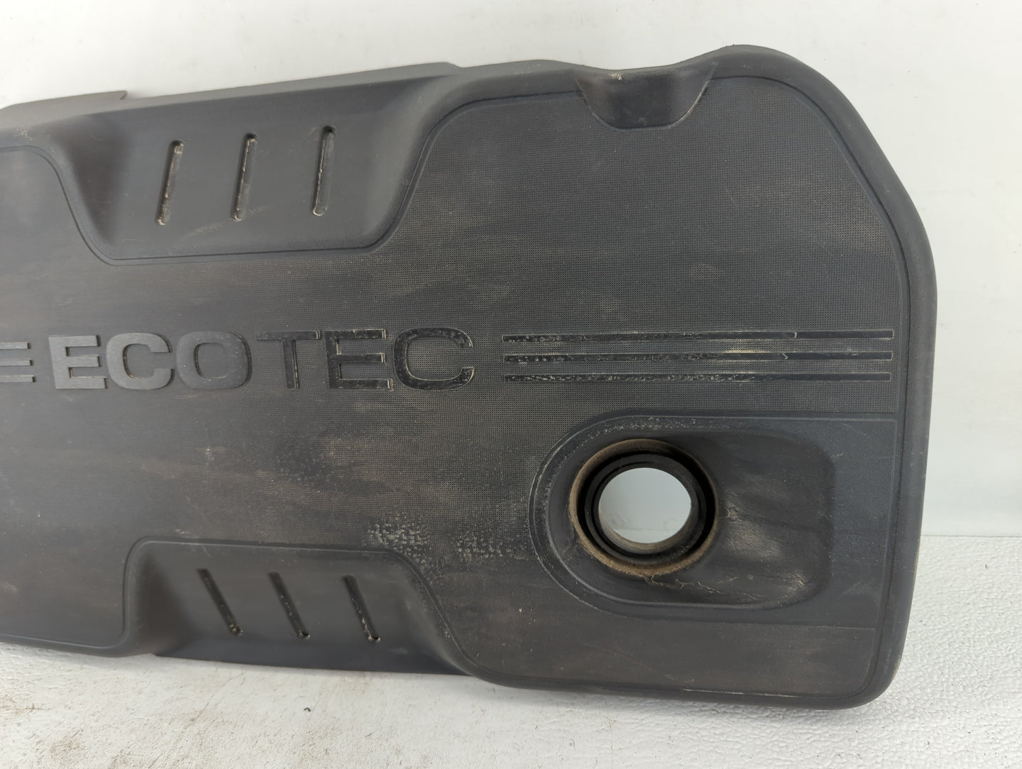 2013 Chevrolet Malibu Engine Cover - Oemusedautoparts1.com