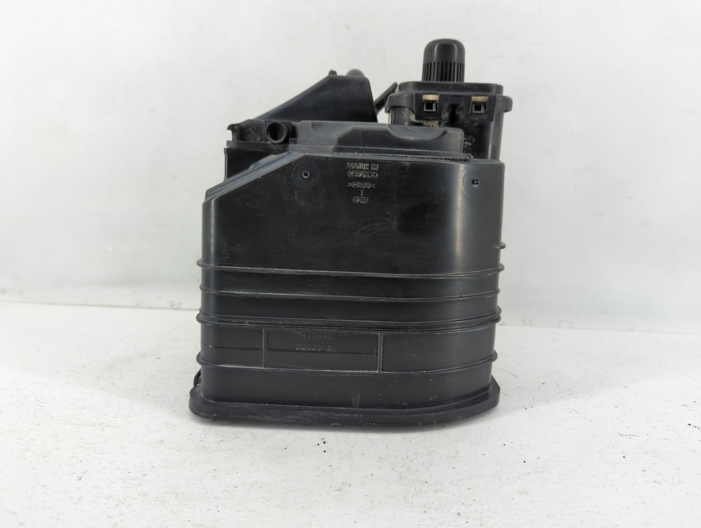 2013 Chevrolet Malibu Fuel Vapor Charcoal Canister - Oemusedautoparts1.com