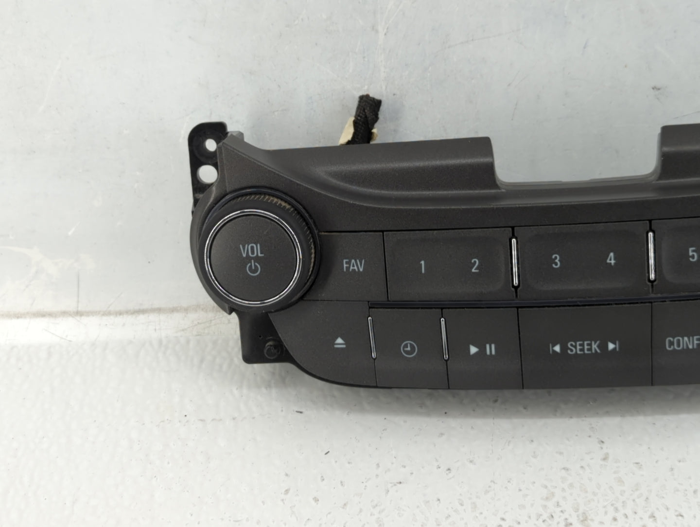 2013-2013 Chevrolet Malibu Radio Control Panel - Oemusedautoparts1.com