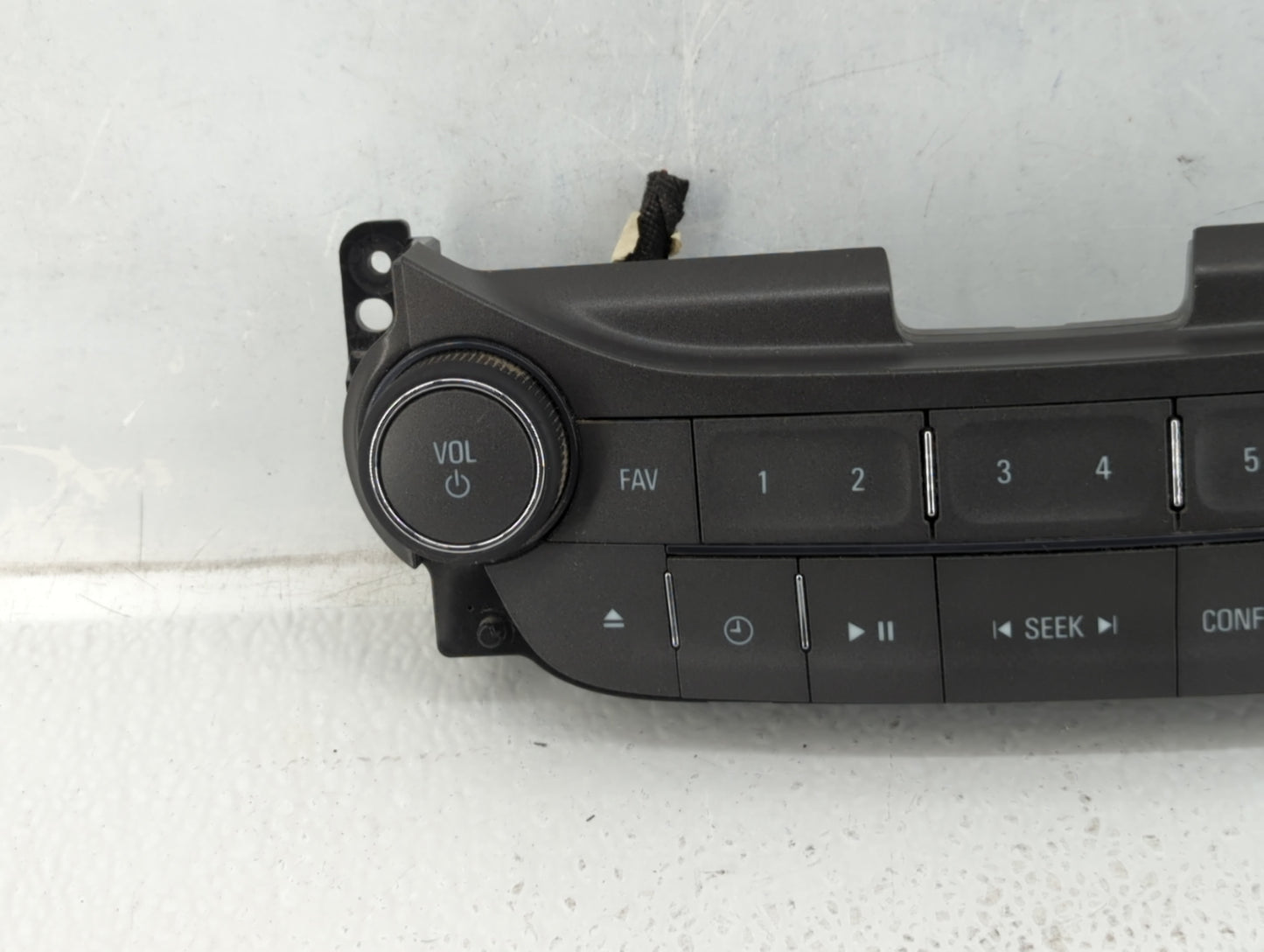 2013-2013 Chevrolet Malibu Radio Control Panel - Oemusedautoparts1.com