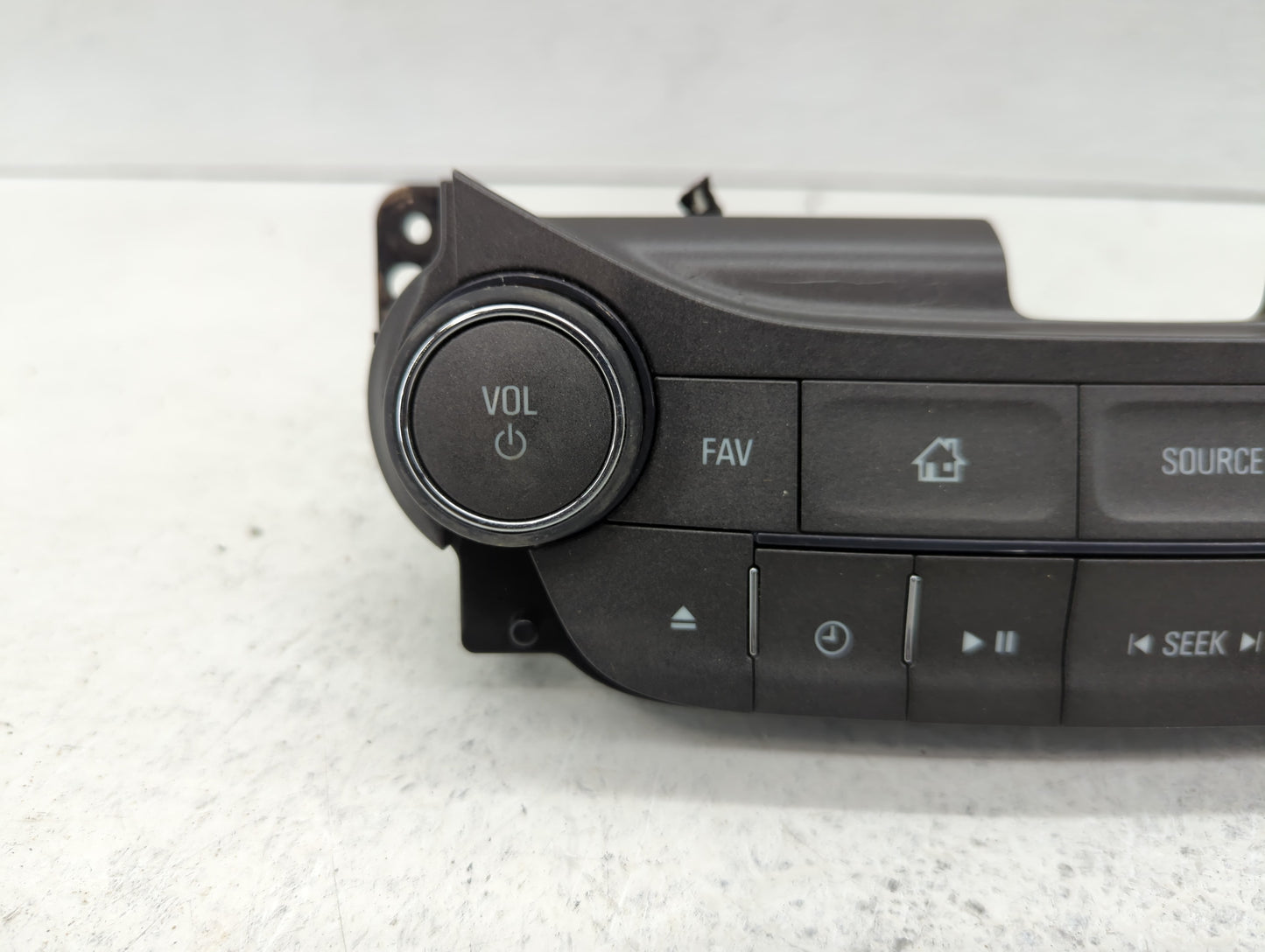 2013-2013 Chevrolet Malibu Am Fm Cd Player Radio Receiver - Oemusedautoparts1.com