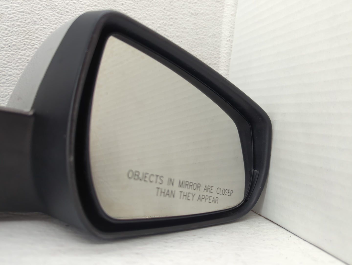 2013 Chevrolet Malibu Passenger Side View Mirror - Right Door Mirror OEM Used - Oemusedautoparts1.com
