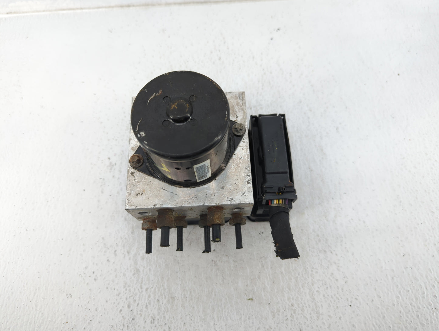 2013-2016 Chevrolet Malibu ABS Pump Control Module Replacement P/N:22971448 Fits Fits 2012 2013 2014 2015 2016 OEM Used Auto