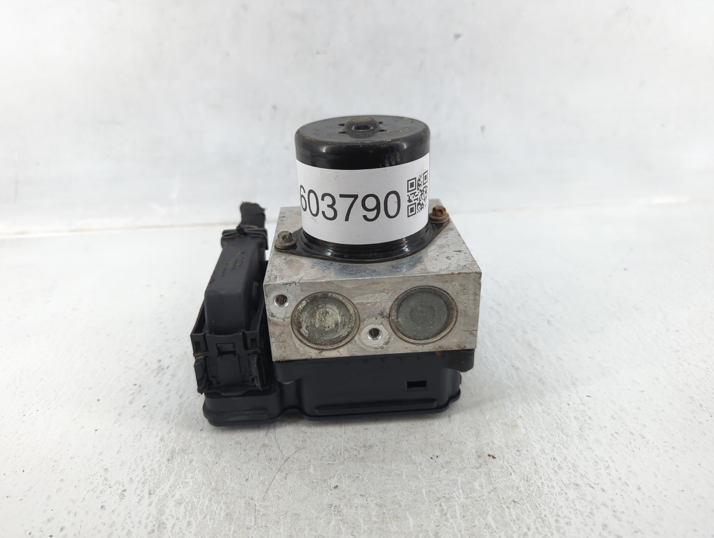 2013-2016 Chevrolet Malibu ABS Pump Control Module Replacement P/N:22971448 Fits Fits 2012 2013 2014 2015 2016 OEM Used Auto