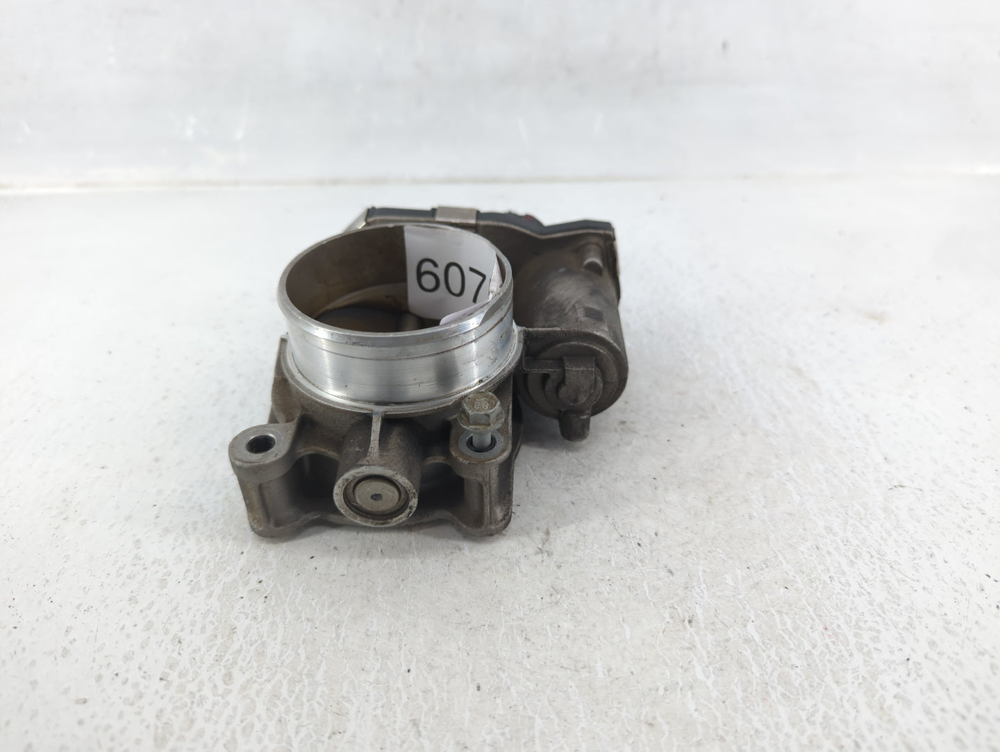 2013-2014 Chevrolet Malibu Throttle Body P/N:12632101CA Fits Fits 2012 2013 2014 2015 OEM Used Auto Parts - Oemusedautoparts
