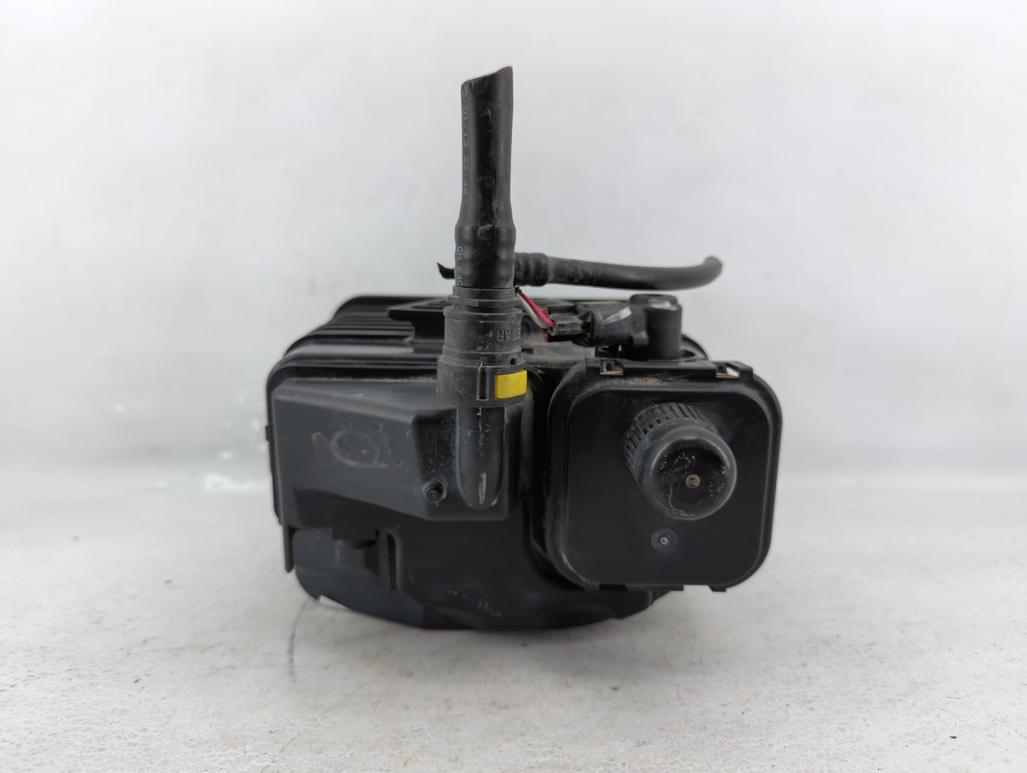 2013 Chevrolet Malibu Fuel Vapor Charcoal Canister - Oemusedautoparts1.com