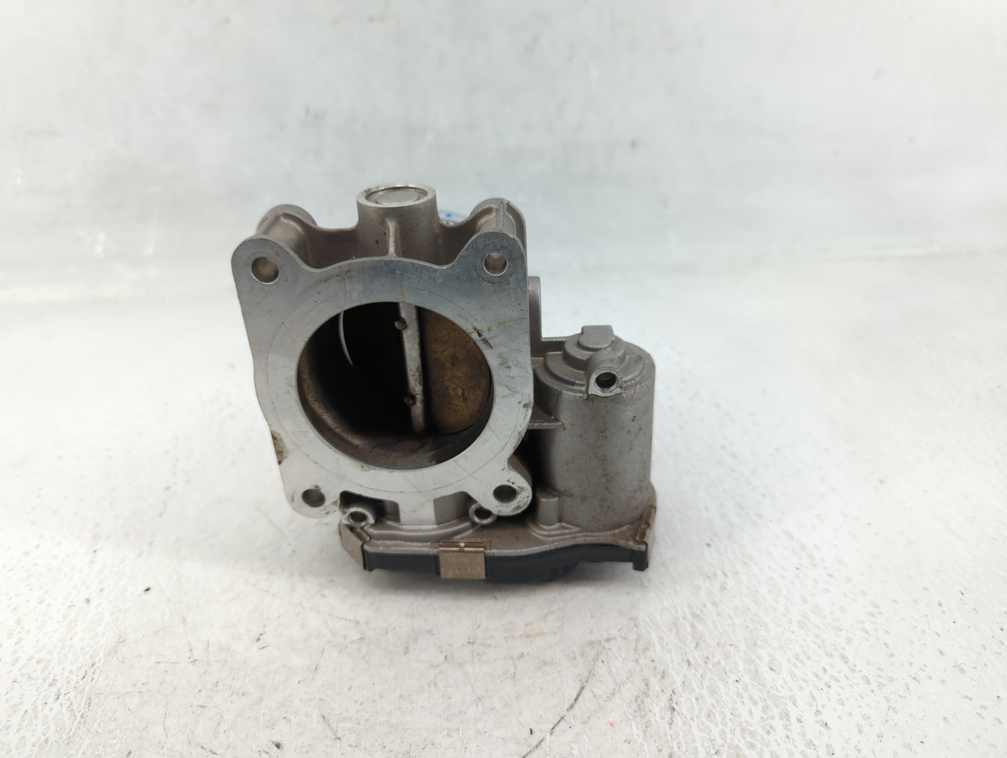 2013-2021 Chevrolet Malibu Throttle Body P/N:12627067DA Fits Fits 2013 2014 2015 2016 2017 2018 2019 2020 2021 OEM Used Auto