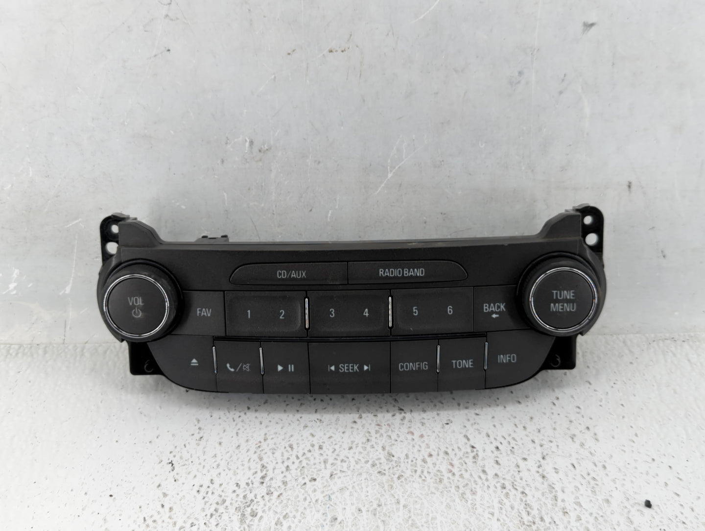2013 Chevrolet Malibu Radio AM FM Cd Player Receiver Replacement P/N:22880998 Fits OEM Used Auto Parts - Oemusedautoparts1.c