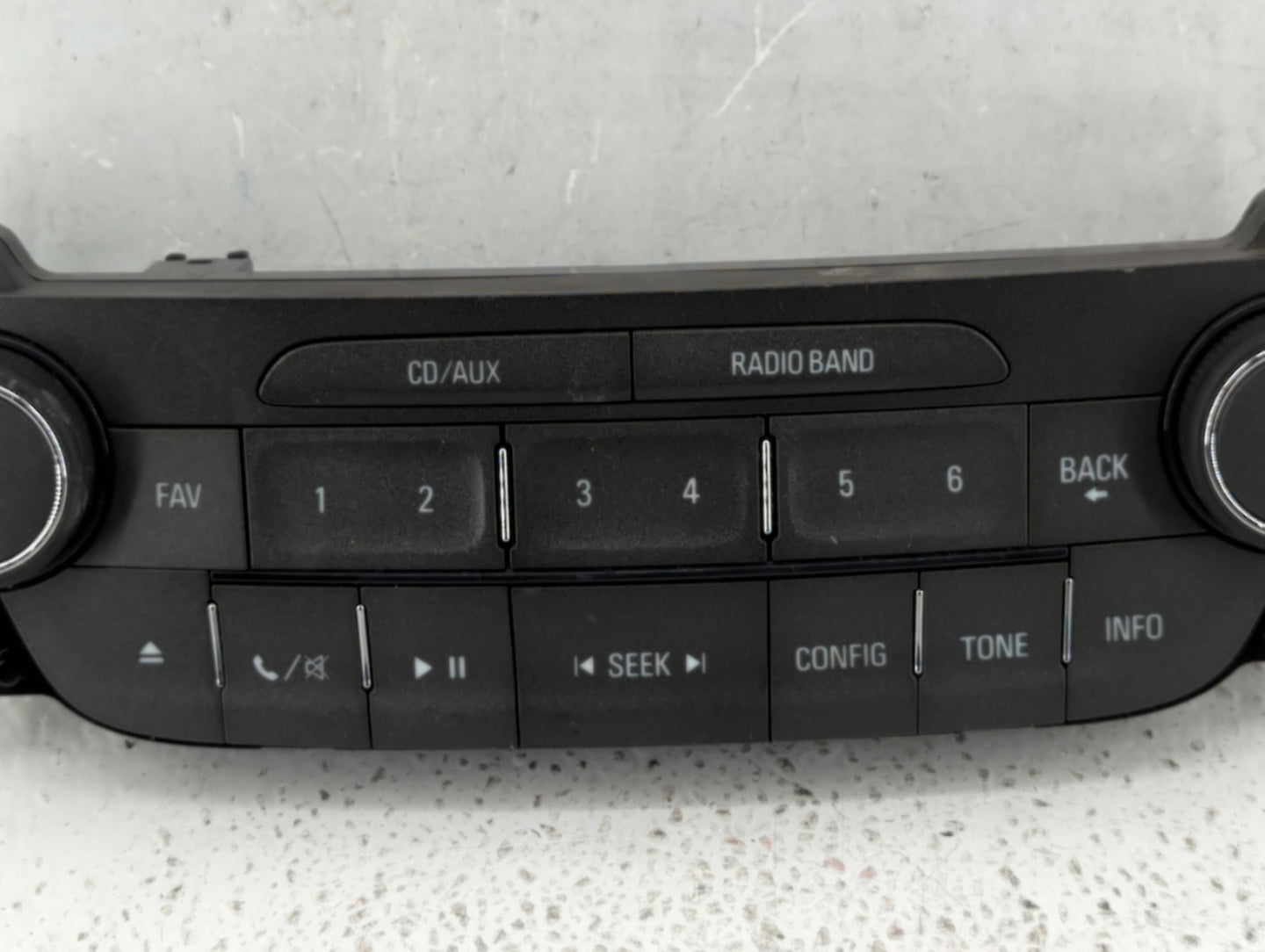 2013 Chevrolet Malibu Radio AM FM Cd Player Receiver Replacement P/N:22880998 Fits OEM Used Auto Parts - Oemusedautoparts1.c