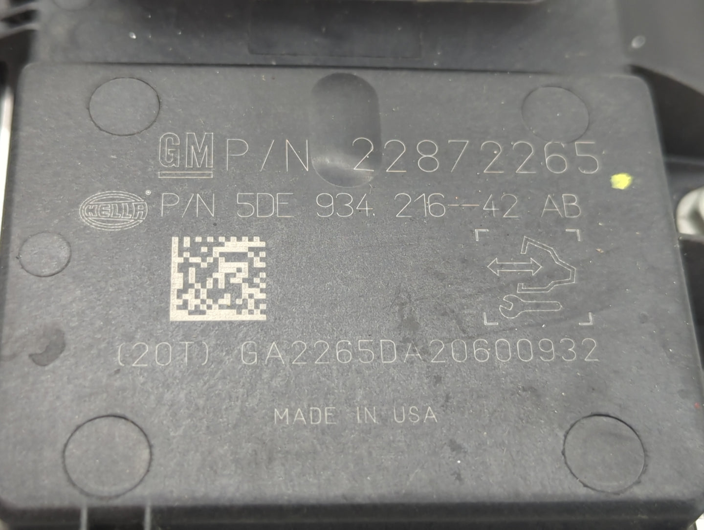 2011-2014 Chevrolet Malibu Hybrid DC Synergy Drive Power Inverter P/N:22872265 22758323 Fits Fits 2010 2011 2012 2013 2014 O