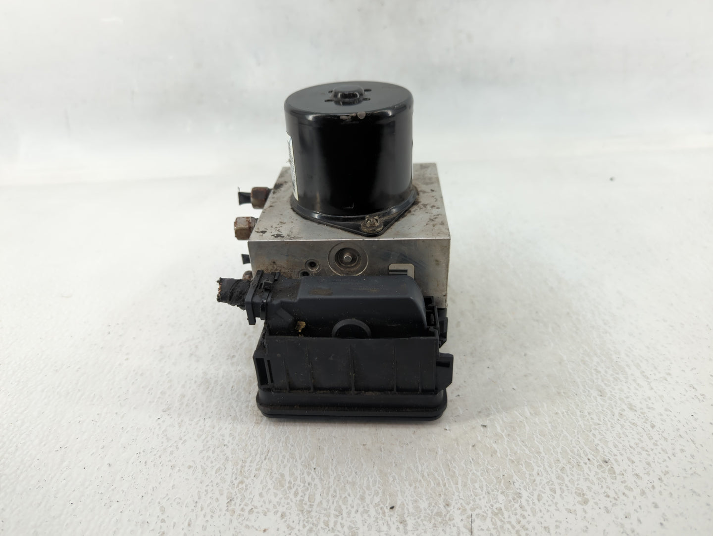 2013-2016 Chevrolet Malibu ABS Pump Control Module Replacement P/N:22971448 Fits Fits 2012 2013 2014 2015 2016 OEM Used Auto