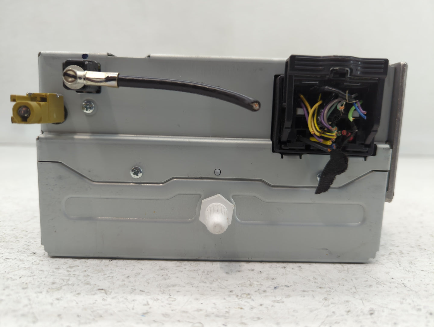 2013 Chevrolet Malibu Radio AM FM Cd Player Receiver Replacement P/N:22923802 Fits OEM Used Auto Parts - Oemusedautoparts1.c