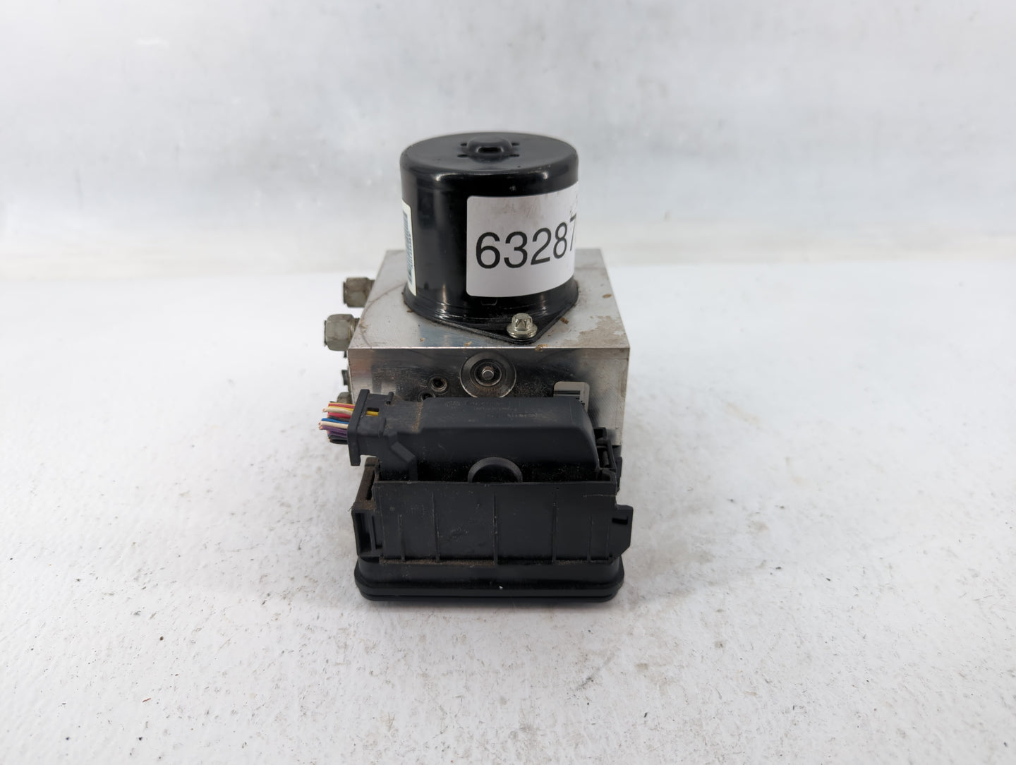 2013-2016 Chevrolet Malibu ABS Pump Control Module Replacement P/N:22971448 Fits Fits 2012 2013 2014 2015 2016 OEM Used Auto