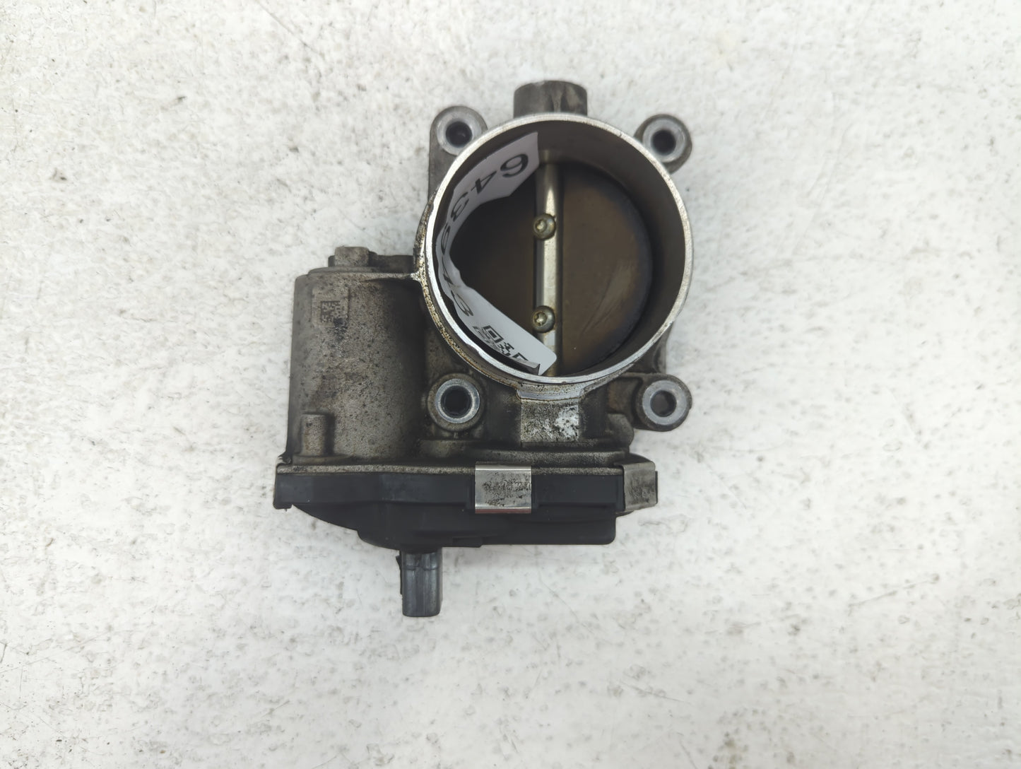 2013-2014 Chevrolet Malibu Throttle Body P/N:126321010A Fits Fits 2012 2013 2014 2015 OEM Used Auto Parts - Oemusedautoparts
