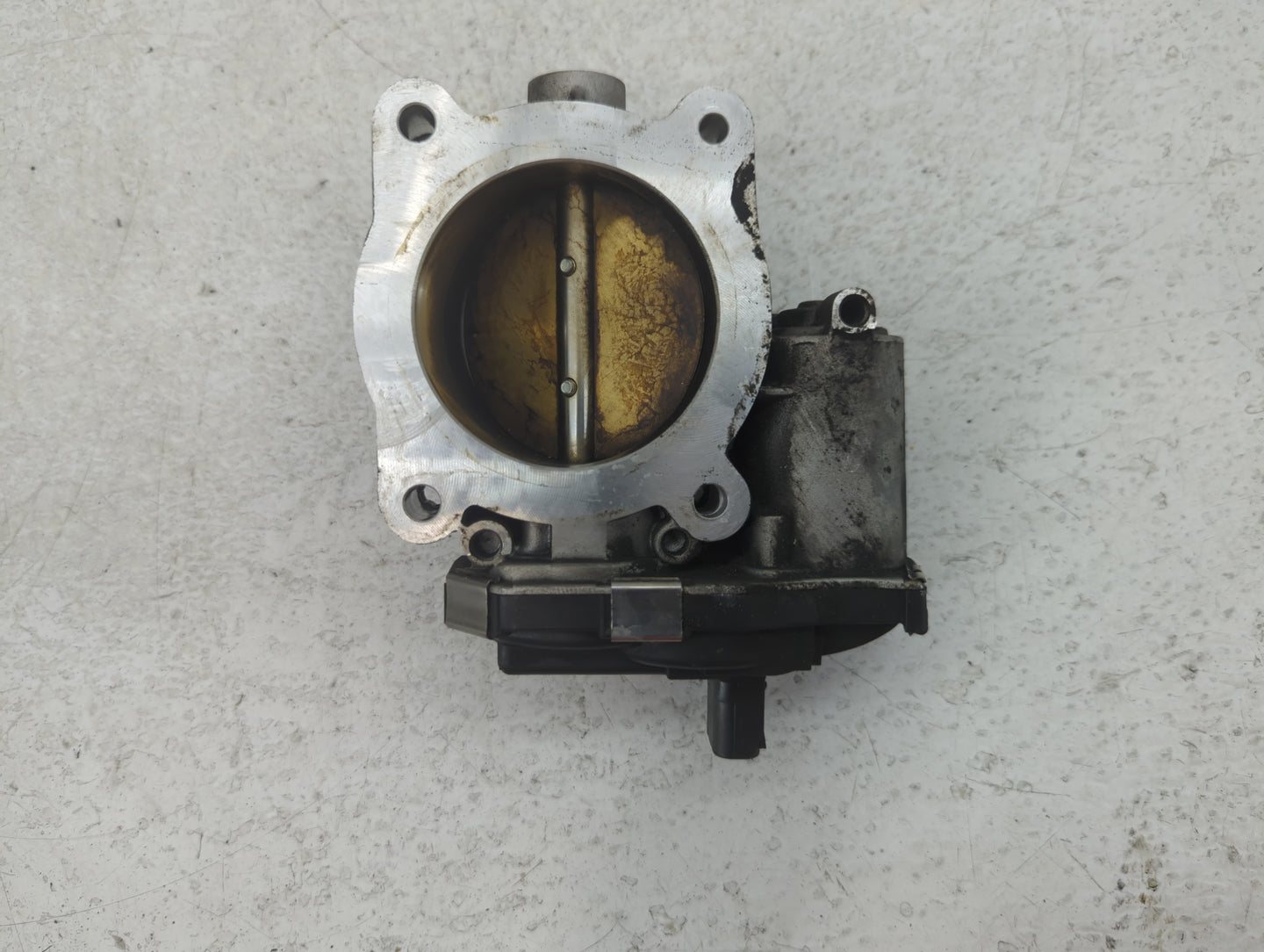 2013-2014 Chevrolet Malibu Throttle Body P/N:126321010A Fits Fits 2012 2013 2014 2015 OEM Used Auto Parts - Oemusedautoparts