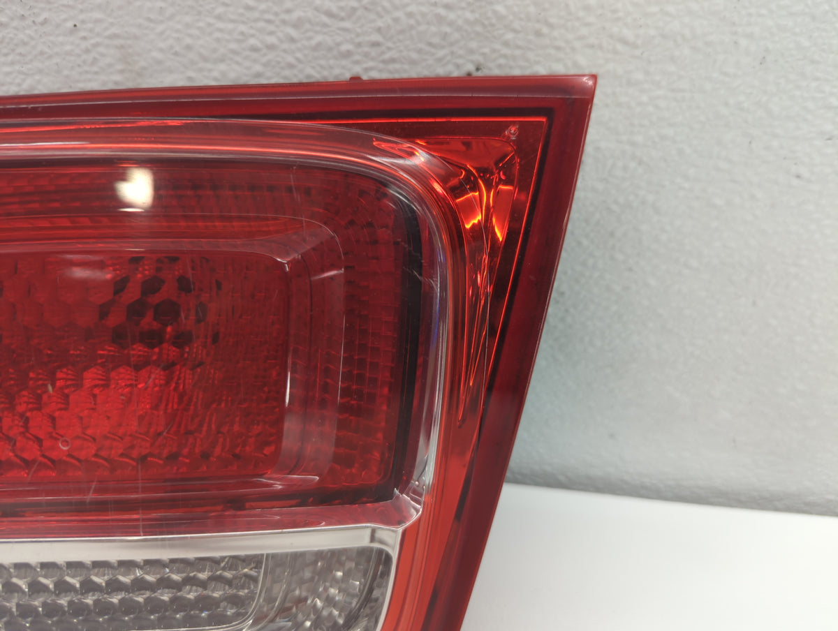 Chevrolet Malibu Driver Left Side Deck Lid Mounted Tail Light 661587 - Oemusedautoparts1.com