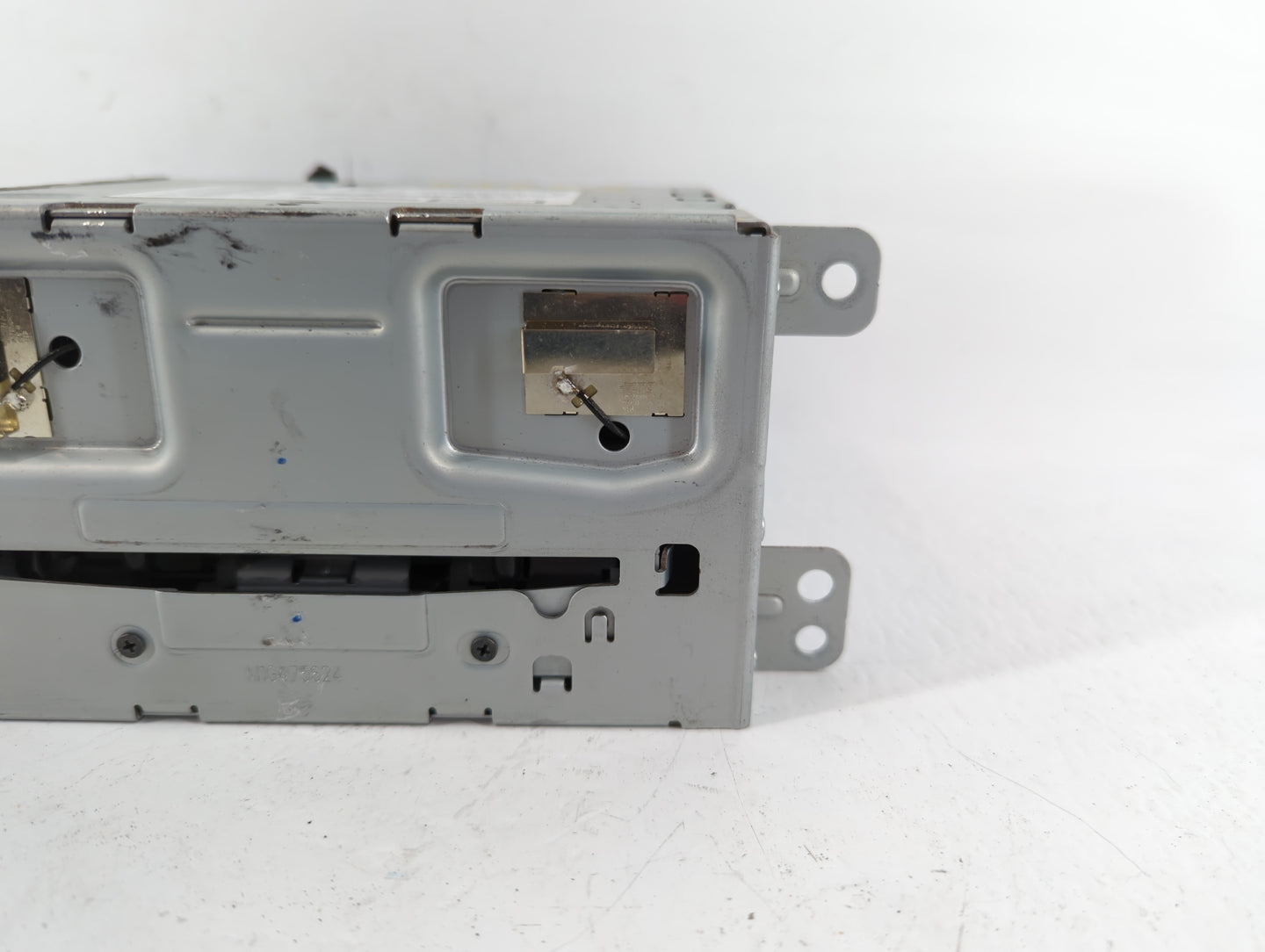 2013 Chevrolet Malibu Radio AM FM Cd Player Receiver Replacement P/N:22989453 Fits OEM Used Auto Parts - Oemusedautoparts1.c