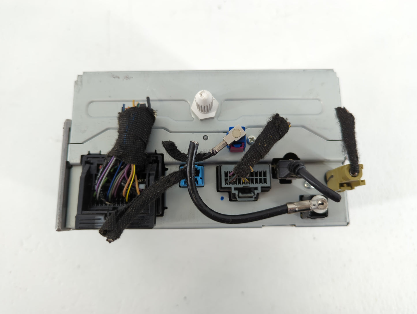 2013 Chevrolet Malibu Radio AM FM Cd Player Receiver Replacement P/N:22989453 Fits OEM Used Auto Parts - Oemusedautoparts1.c