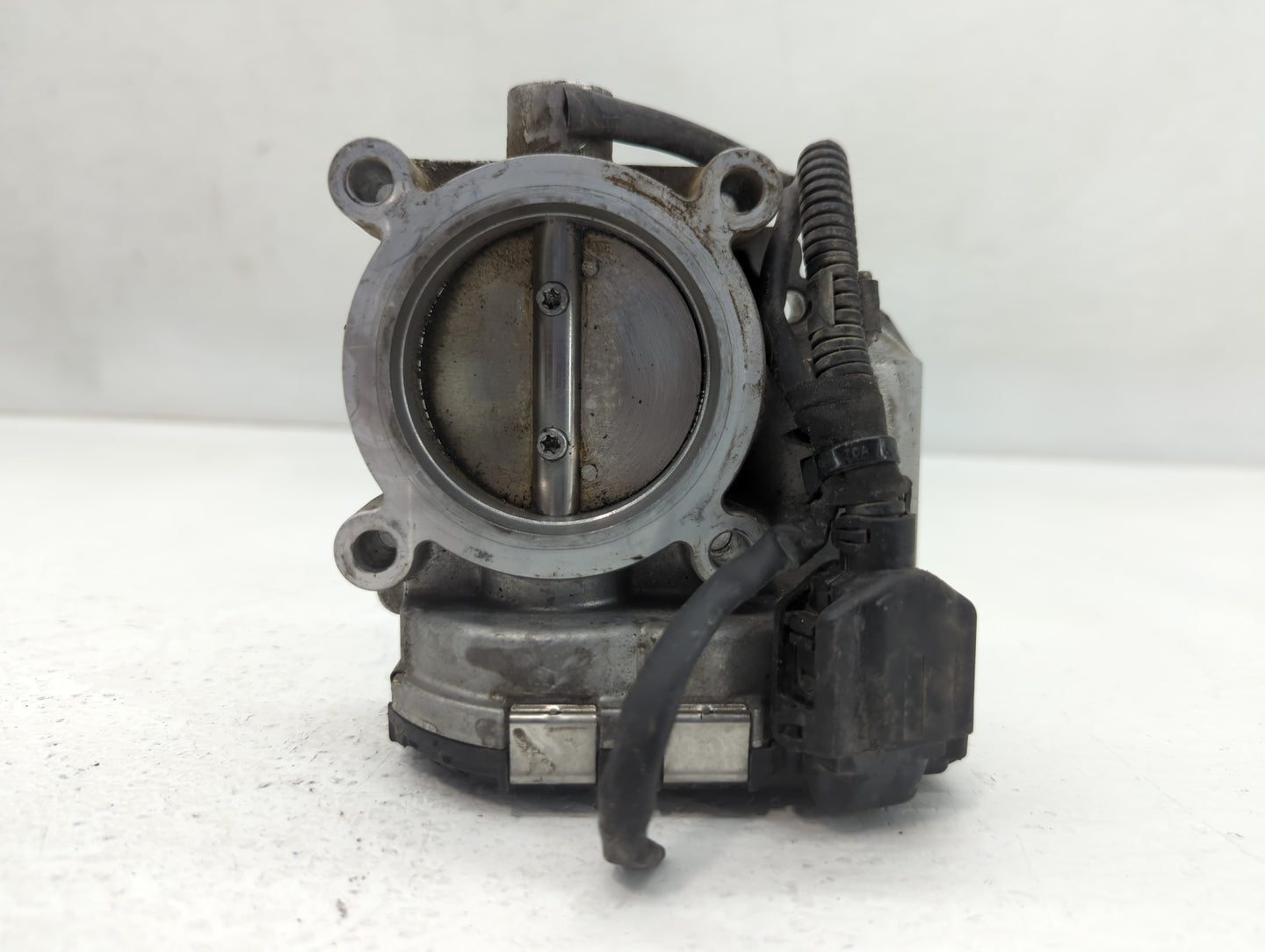 2013 Chevrolet Malibu Throttle Body P/N:1 266 141 05 25 Fits OEM Used Auto Parts - Oemusedautoparts1.com