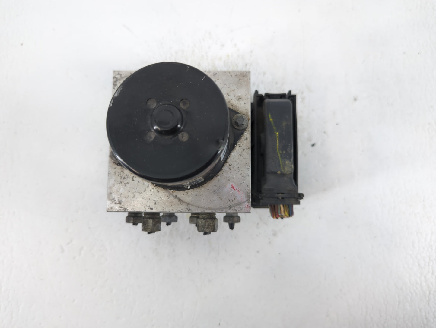 2013-2016 Chevrolet Malibu ABS Pump Control Module Replacement P/N:22971448 Fits Fits 2012 2013 2014 2015 2016 OEM Used Auto