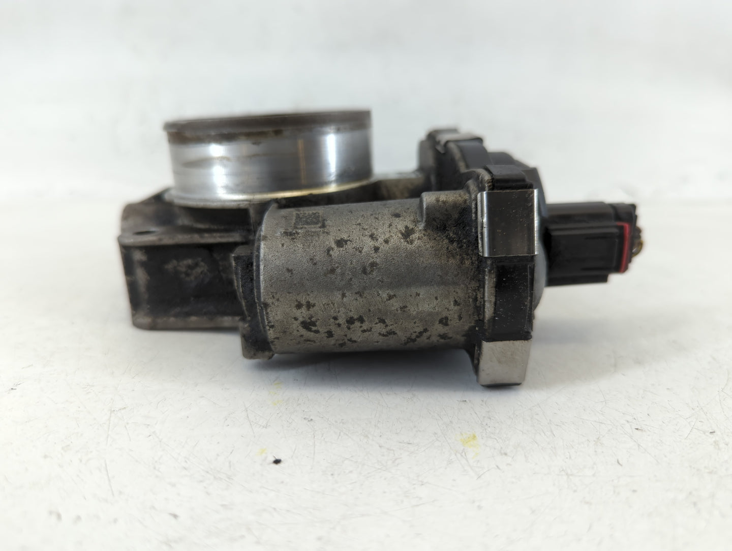 2013-2014 Chevrolet Malibu Throttle Body P/N:12632101CA Fits Fits 2012 2013 2014 2015 OEM Used Auto Parts - Oemusedautoparts