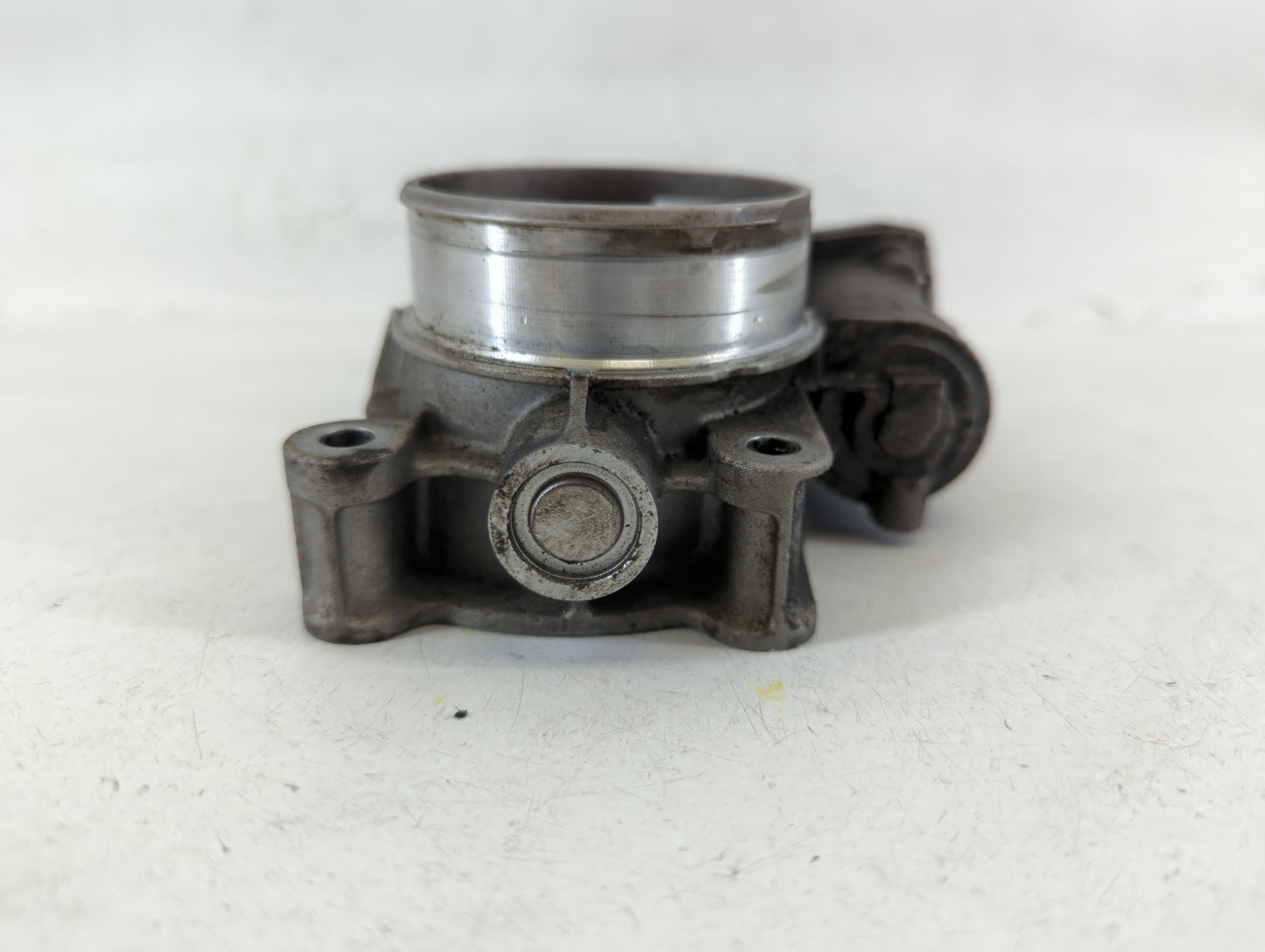 2013-2014 Chevrolet Malibu Throttle Body P/N:12632101CA Fits Fits 2012 2013 2014 2015 OEM Used Auto Parts - Oemusedautoparts