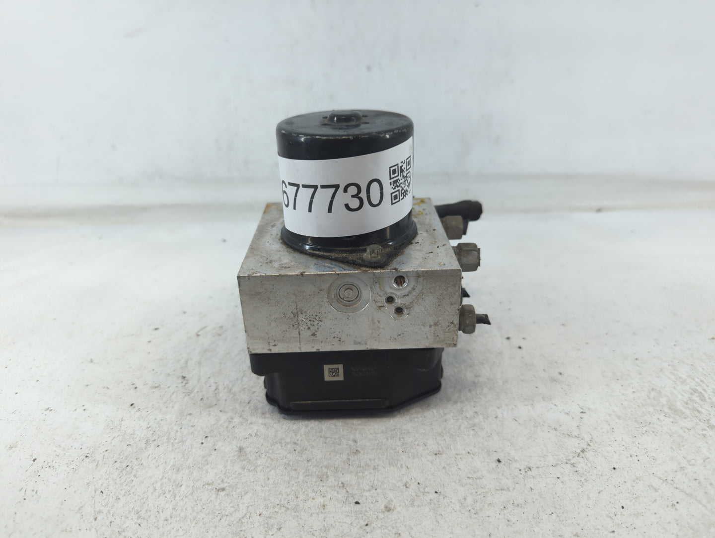 2013-2016 Chevrolet Malibu ABS Pump Control Module Replacement P/N:22888646 Fits Fits 2012 2013 2014 2015 2016 OEM Used Auto