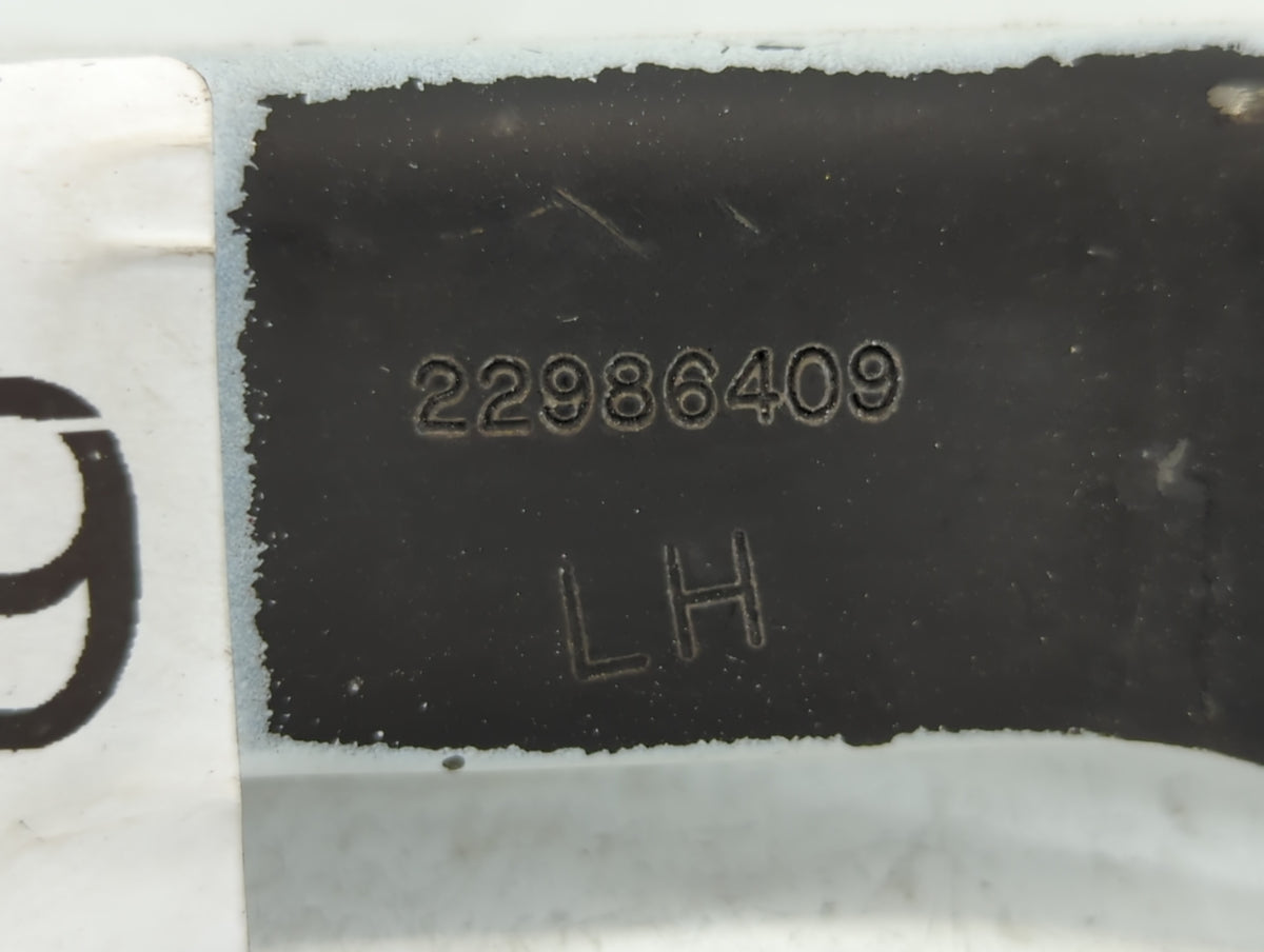 2013 Chevrolet Malibu Driver Left Hood Hinge - Oemusedautoparts1.com