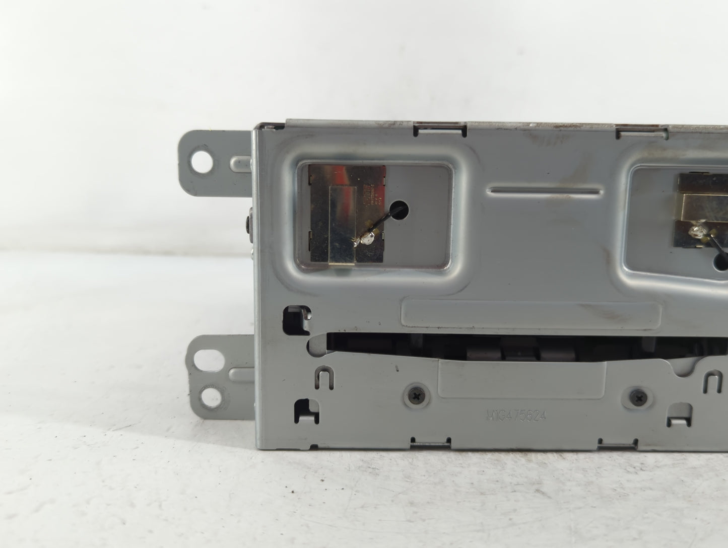 2013 Chevrolet Malibu Radio AM FM Cd Player Receiver Replacement P/N:22965236 Fits OEM Used Auto Parts - Oemusedautoparts1.c