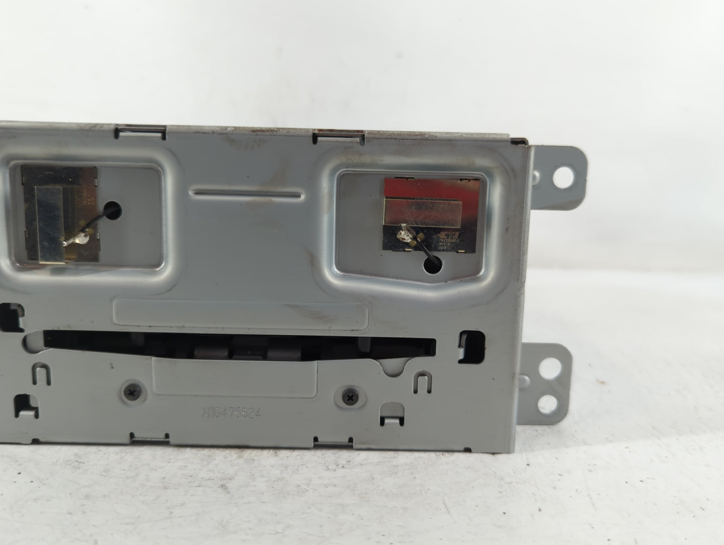 2013 Chevrolet Malibu Radio AM FM Cd Player Receiver Replacement P/N:22965236 Fits OEM Used Auto Parts - Oemusedautoparts1.c
