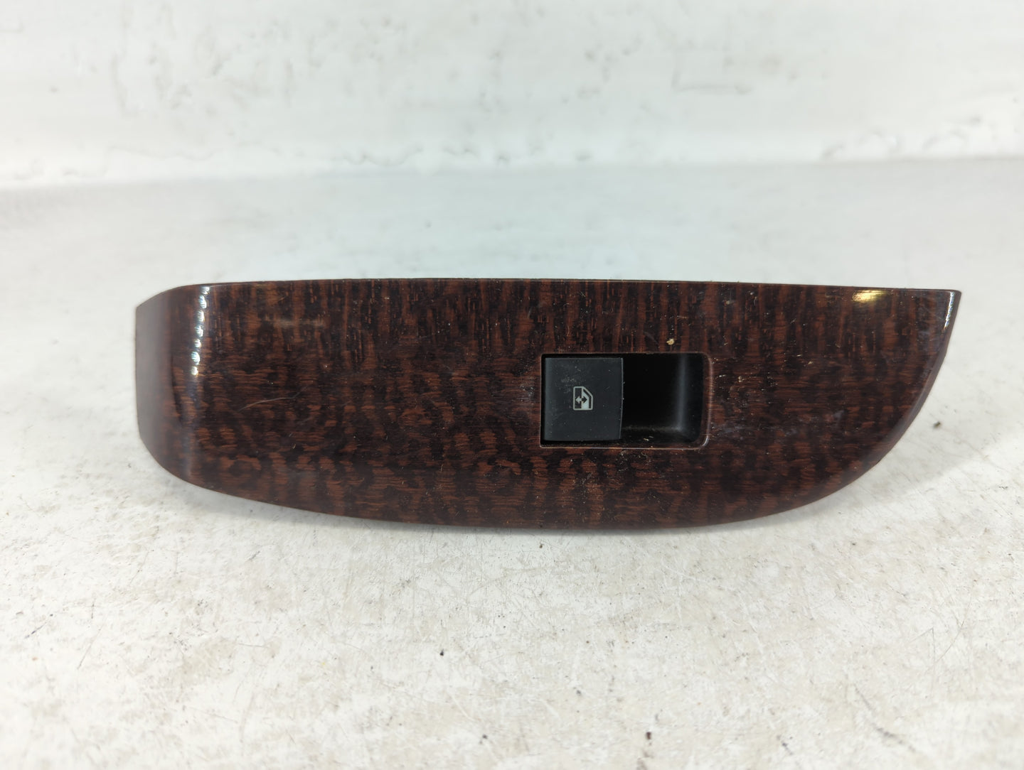 2013-2016 Chevrolet Malibu Passenger Right Rear Power Window Switch - Oemusedautoparts1.com