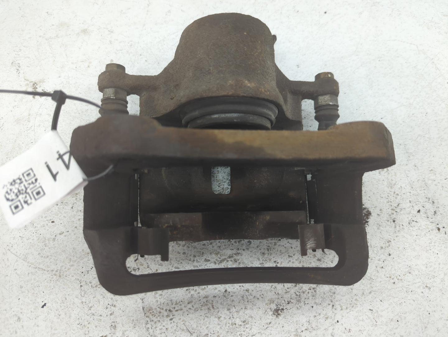 2013-2016 Chevrolet Malibu Front Passenger Right Brake Caliper - Oemusedautoparts1.com