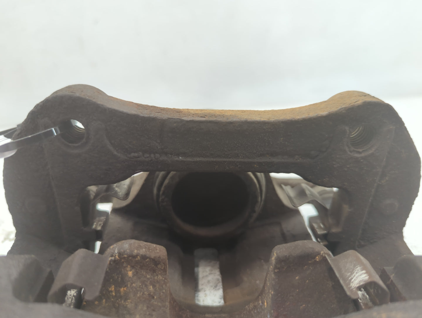 2013-2016 Chevrolet Malibu Front Passenger Right Brake Caliper - Oemusedautoparts1.com