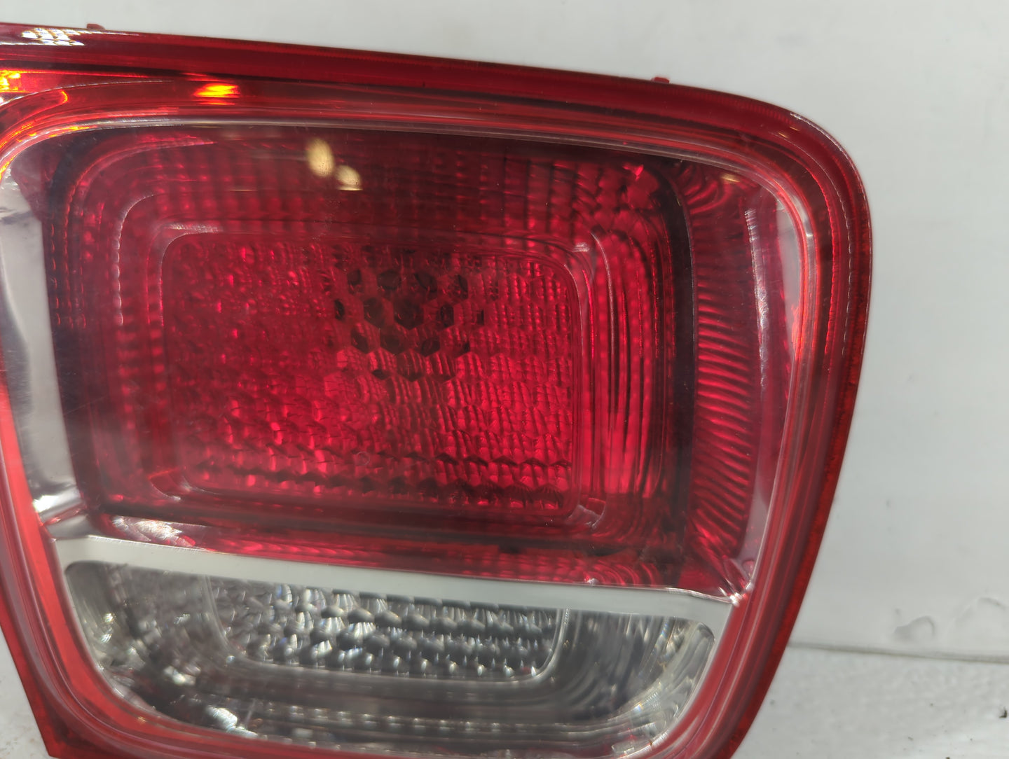 2013-2016 Chevrolet Malibu Tail Light Assembly Passenger Right OEM P/N:22907311 16520687 Fits Fits 2013 2014 2015 2016 OEM U