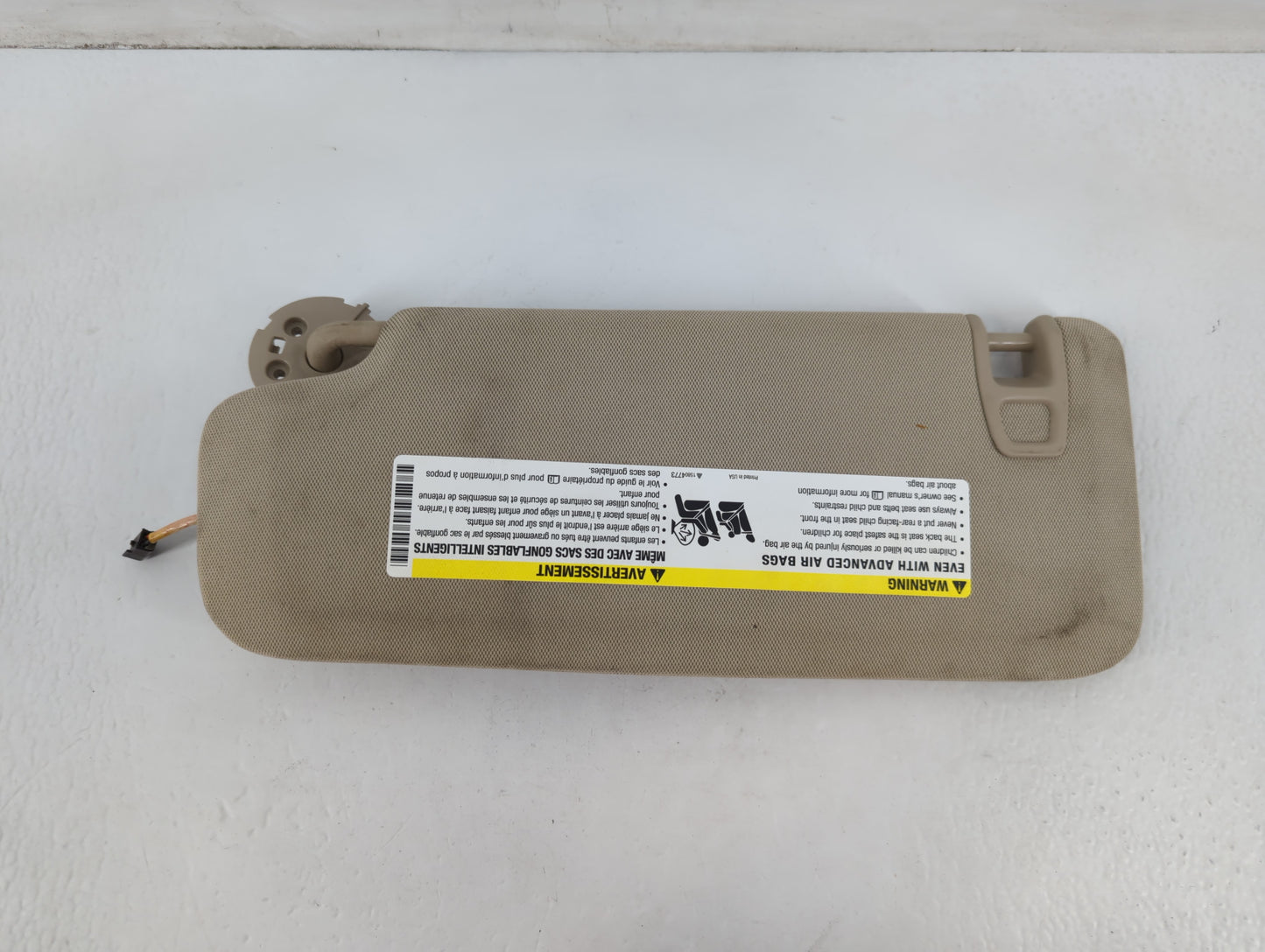 2013-2016 Chevrolet Malibu Sun Visor Shade Replacement Passenger Right Mirror Fits Fits 2013 2014 2015 2016 OEM Used Auto Pa