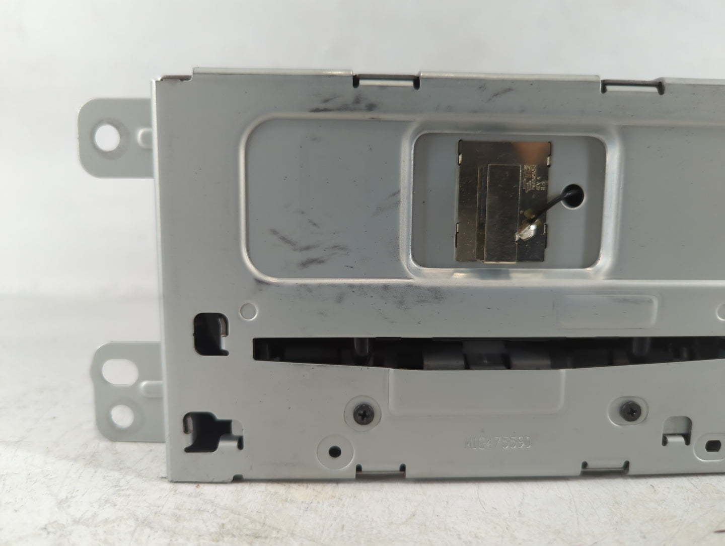 2013-2013 Chevrolet Malibu Am Fm Cd Player Radio Receiver - Oemusedautoparts1.com