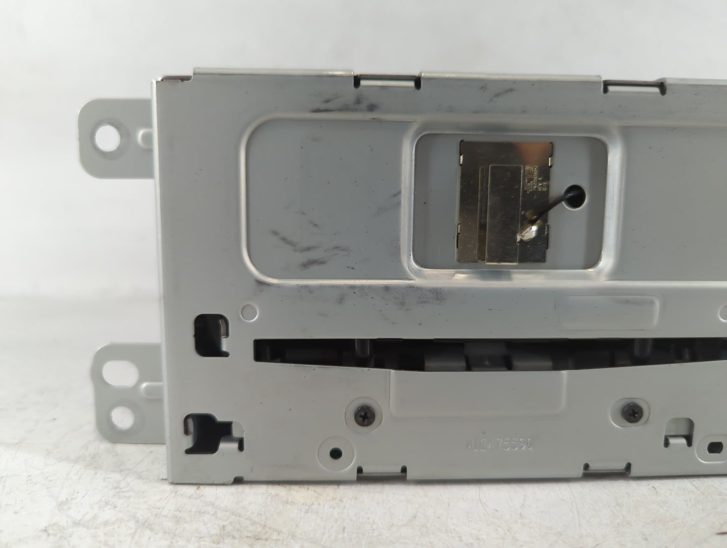 2013-2013 Chevrolet Malibu Am Fm Cd Player Radio Receiver - Oemusedautoparts1.com