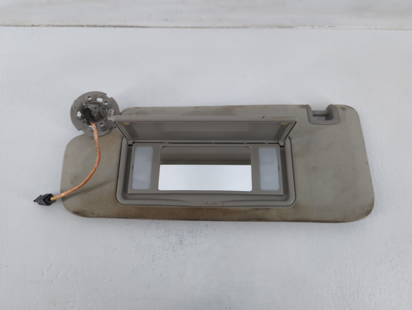 2013-2016 Chevrolet Malibu Sun Visor Shade Replacement Driver Left Mirror Fits Fits 2013 2014 2015 2016 OEM Used Auto Parts 