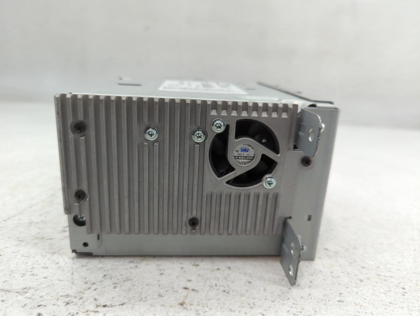 2013-2013 Chevrolet Malibu Am Fm Cd Player Radio Receiver - Oemusedautoparts1.com