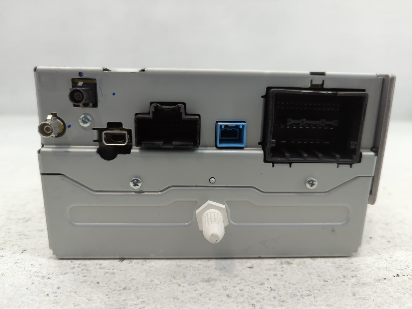 2013-2013 Chevrolet Malibu Am Fm Cd Player Radio Receiver - Oemusedautoparts1.com