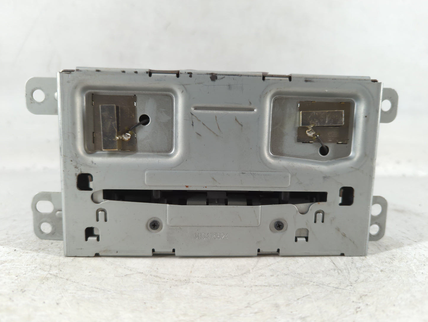 2013-2013 Chevrolet Malibu Am Fm Cd Player Radio Receiver - Oemusedautoparts1.com