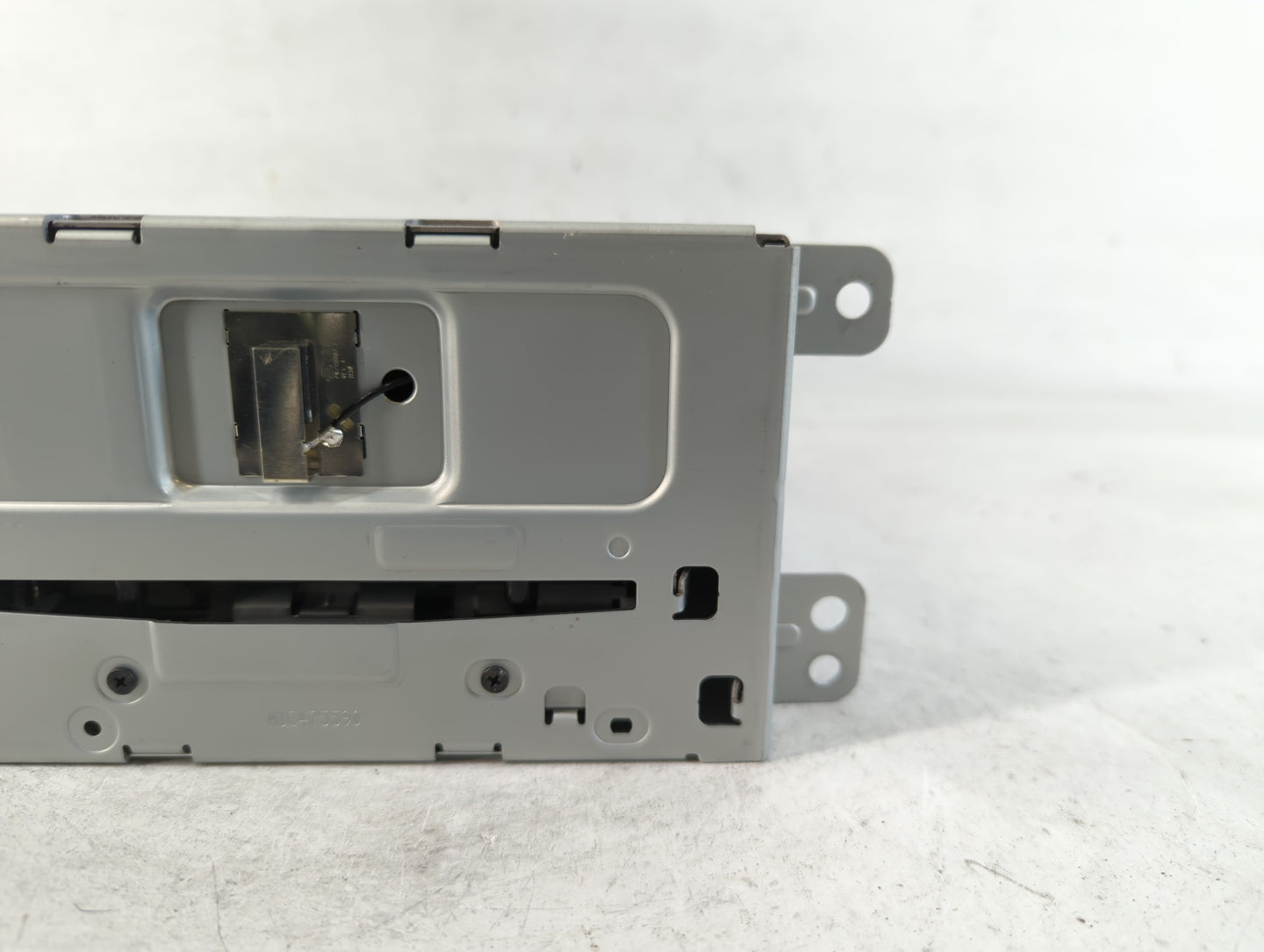 2013-2013 Chevrolet Malibu Am Fm Cd Player Radio Receiver - Oemusedautoparts1.com