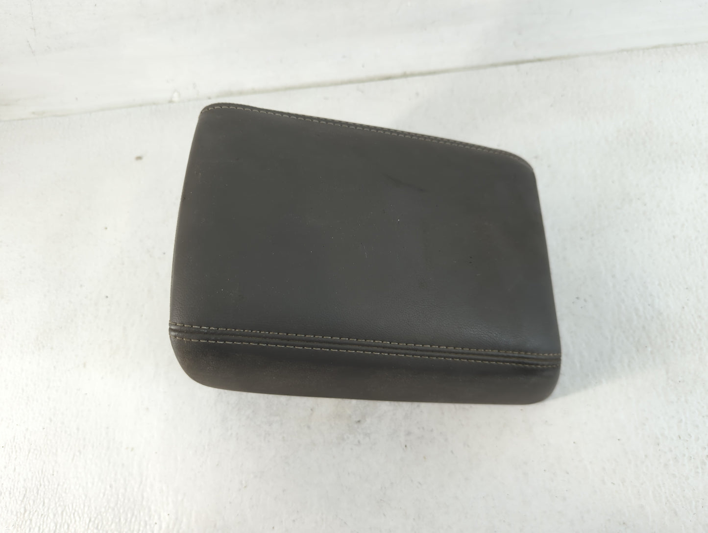 2013 Chevrolet Malibu Center Console Armrest Cover Lid Fits OEM Used Auto Parts - Oemusedautoparts1.com