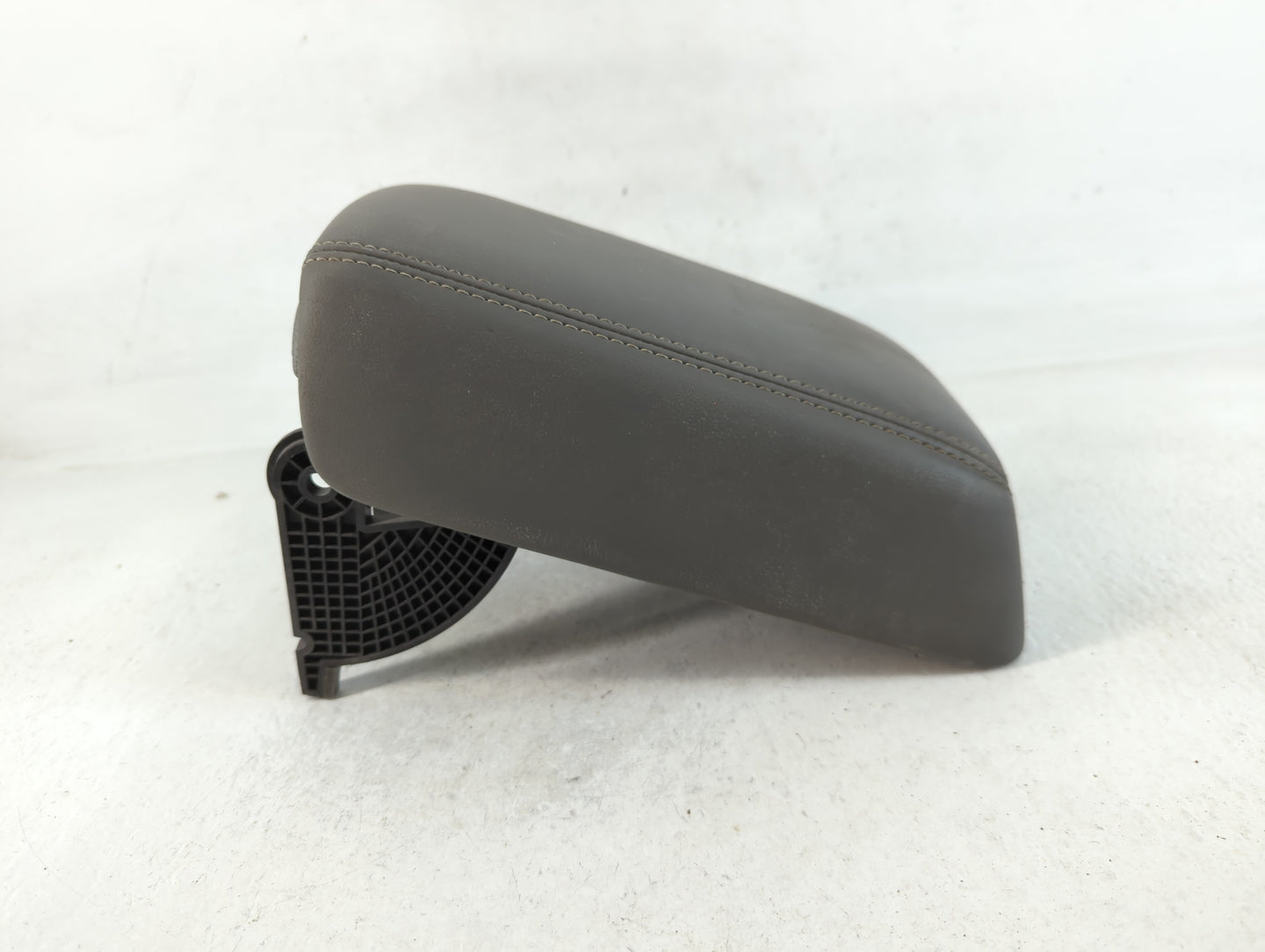 2013 Chevrolet Malibu Center Console Armrest Cover Lid Fits OEM Used Auto Parts - Oemusedautoparts1.com